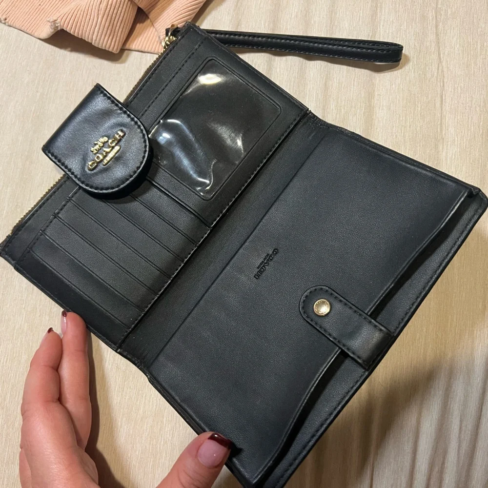 Coach wallet - Picture 2 of 3